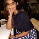 Reba Monica John Instagram - SMILE! It's free therapy they say ✨😀 . . . #nightslikethis #instalove #bangalore #ilooklikethegalaxy #datenight