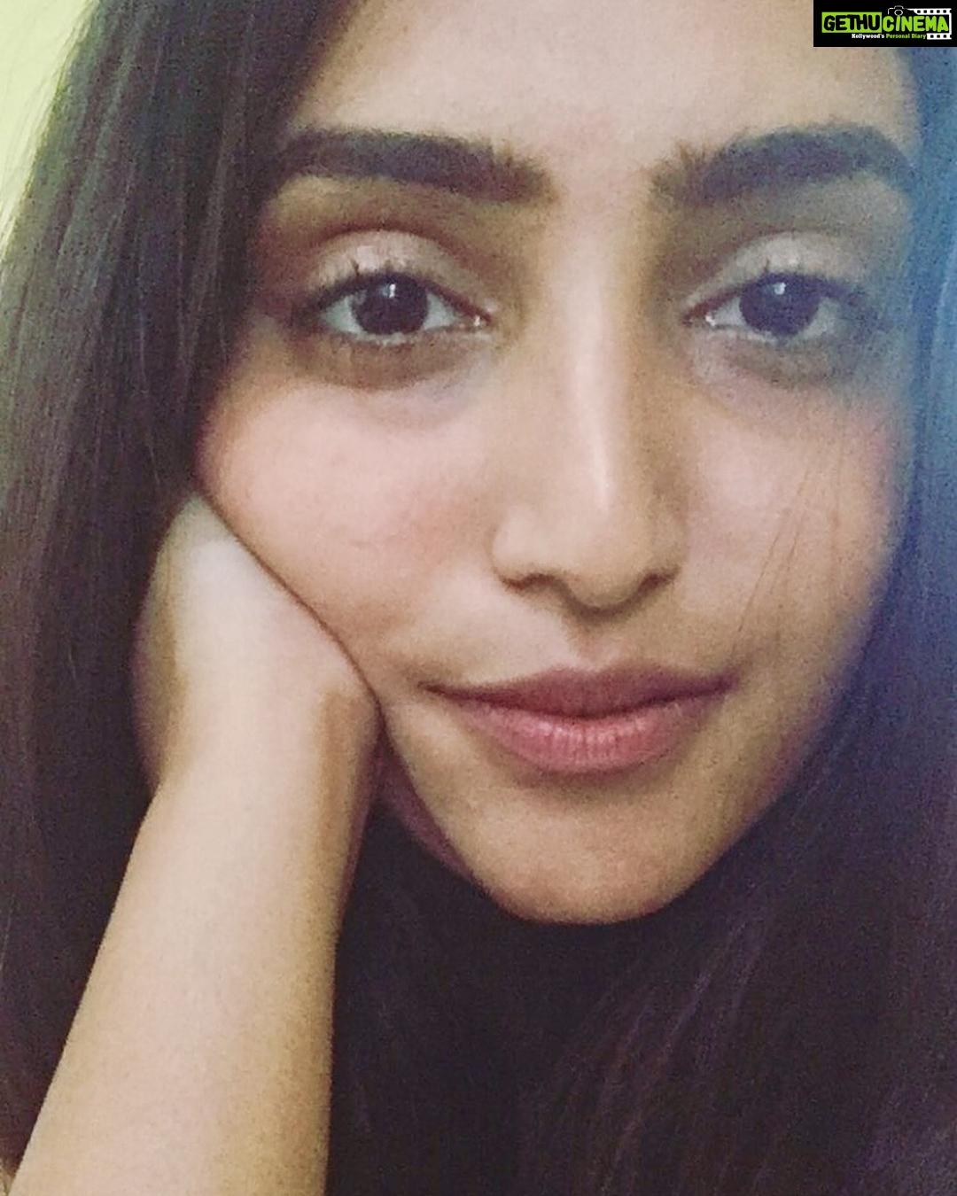 Reba Monica John Instagram - Just another Monday Muse ✨ . . . Swipe for Monday moods. #straighthair #nofilters #muse #mondaymood #rainydays #home #itiswheretheheartis