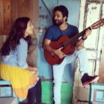 Reba Monica John Instagram – Govutty trying pretty hard to impress Teena with the guitar and his singing skills! Teena didn’t seem too convinced :P @neeraj_madhav 😂#promotions #paippinchuvattilepranayam #kappastudio #kochi #fundays