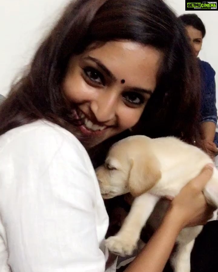 Reba Monica John Instagram - OMG I'm in love with This little goof ball ❤️✨