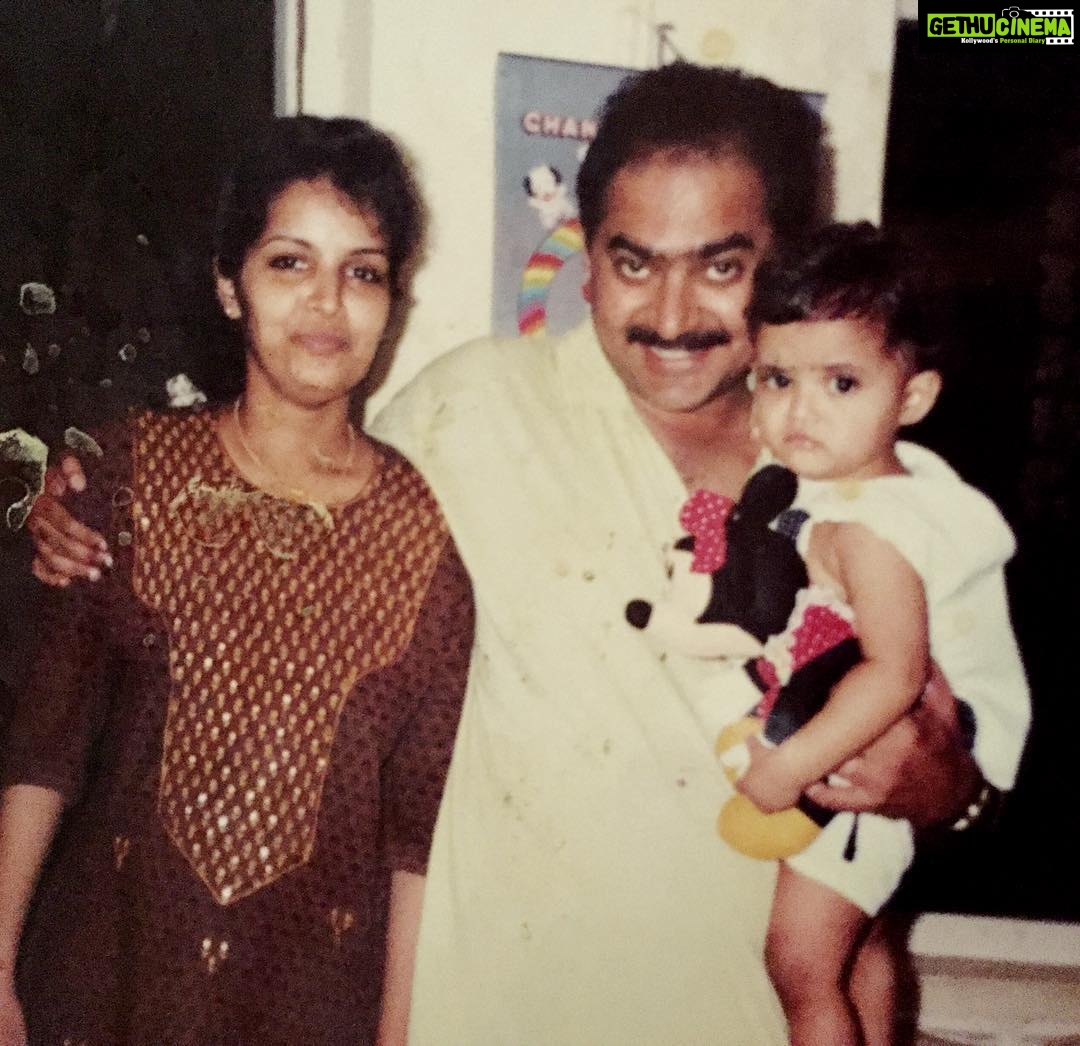 Reba Monica John Instagram - This clearly shows I disliked posing for pictures, on the other hand my parents enjoyed it! 🙆🏻 and Now it's the other way round 😋 #oldisgold #babystuff #nostalgic #mydaddy #mosthandsome #mummyprettiest #myloves #alwaysandforever 💕