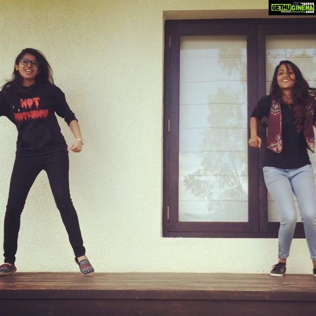Reba Monica John Instagram - That's how we hide from the crew and roll🙌🏻 😜✨ #JSR #Ooty #justForFun #dance #love #goofyScenes @aimarosmy Emarald Lake Ooty