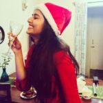 Reba Monica John Instagram - Cause it's the season to be jolly 😁✨ #Christmas #love #smiles #cake&wine #redChristmas