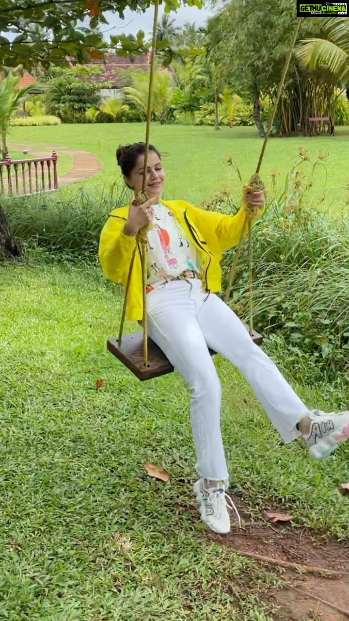 Rubina Dilaik Instagram - Little do I know, whats there for me tomorrow, so I take a swing today …. . . . #rubinadilaik