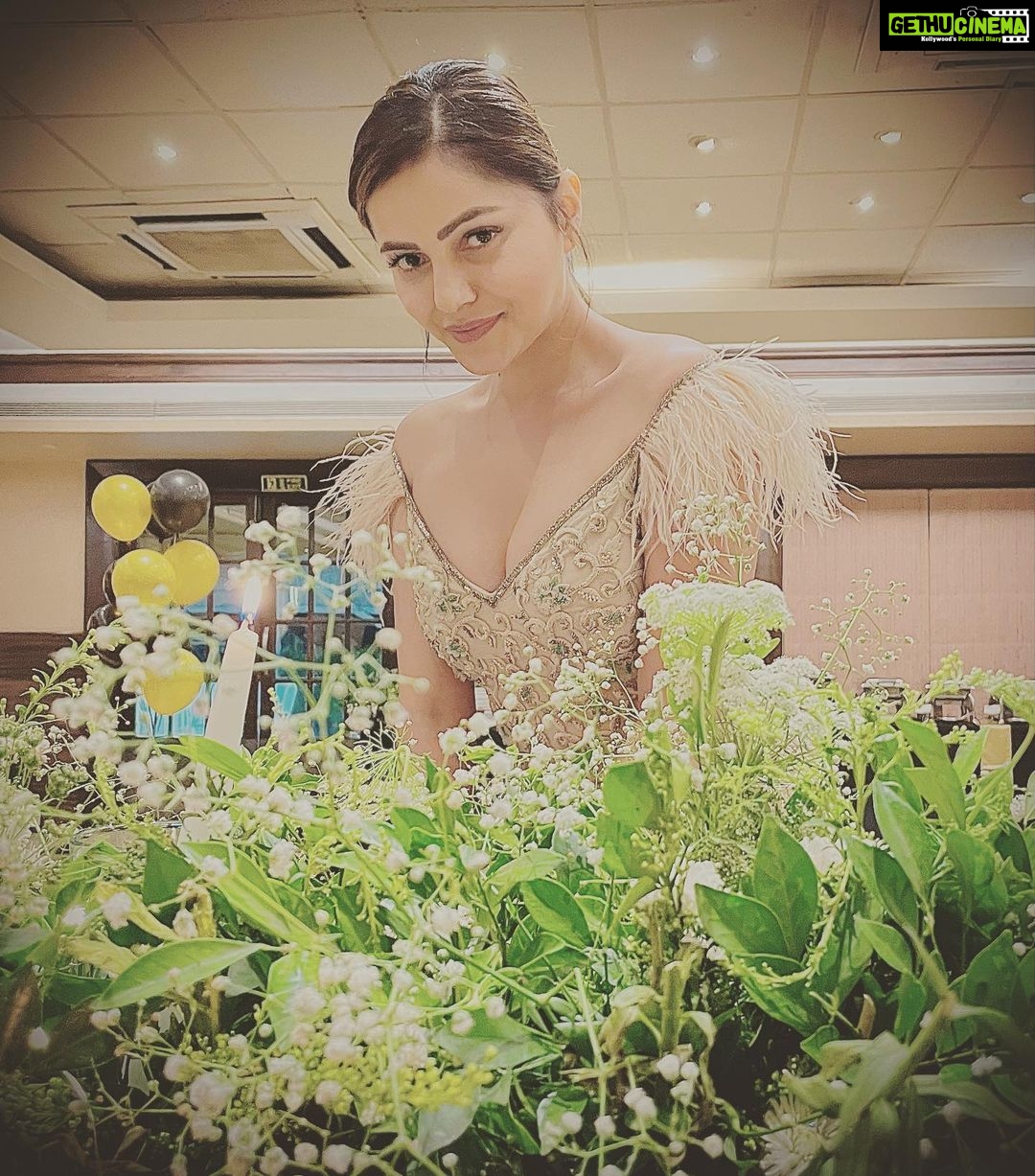 Rubina Dilaik Instagram - M Learning to love myself again after realising, a perfect , lean body doesn’t define who I am…… I gained 7kgs post my covid recovery which made me really uncomfortable and low on confidence! Struggled hard to get back to my usual 50 but …….. So here is to my beautiful people a lil nugget (which I am current practicing) ! Weight is all about having your health first and not your looks…. Be kind to your body ♥️ . . . . Btw this pretty gown is by Outfit: @aartimahtani And is styled by the Pretty herself @ashnaamakhijani
