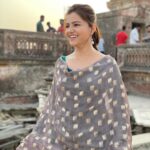 Rubina Dilaik Instagram – Can u guess , what was the temperature that day ?? 
.
.
.
.

Styled by: @ashnaamakhijani 
Outfit: @narayaniadukia