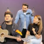 Rubina Dilaik Instagram - Jamming is ALWAYS FUN…. And @vishalmishraofficial made it super Fun 🤩 @ashukla09 . . .. #tumsepyaarhai #rubinadilaik #abhinavshukla