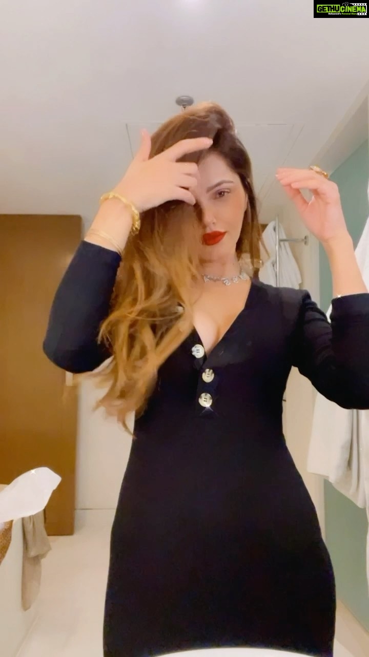 Rubina Dilaik Instagram - Just for the hair flips 🤪