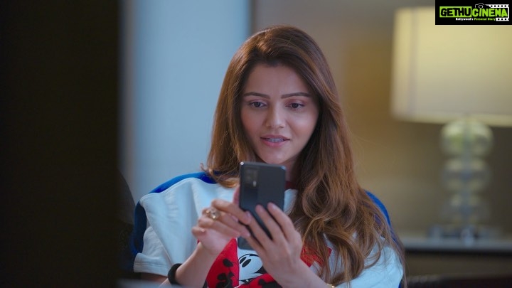 Rubina Dilaik Instagram - One thing I absolutely loved about the #realmeX7Max5G is the clear picture quality of its Camera. Its killer looks and superior design truly sets it apart. #FutureAtFullSpeed