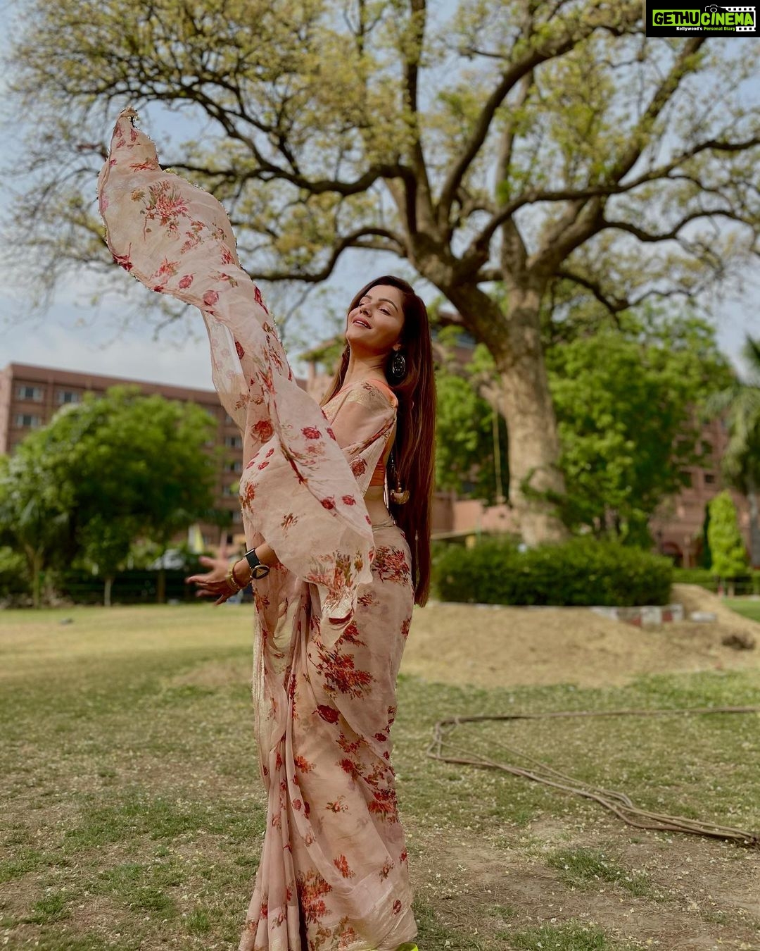 Rubina Dilaik Instagram - Rain or Sun , we will never let you miss the #fun . . . . #rubinadilaik #bosslady #shoot #mode #on