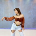 Rubina Dilaik Instagram – Been so hooked to this hook step on #galat ….. Create some #remixonreels and share it with me 🤩………