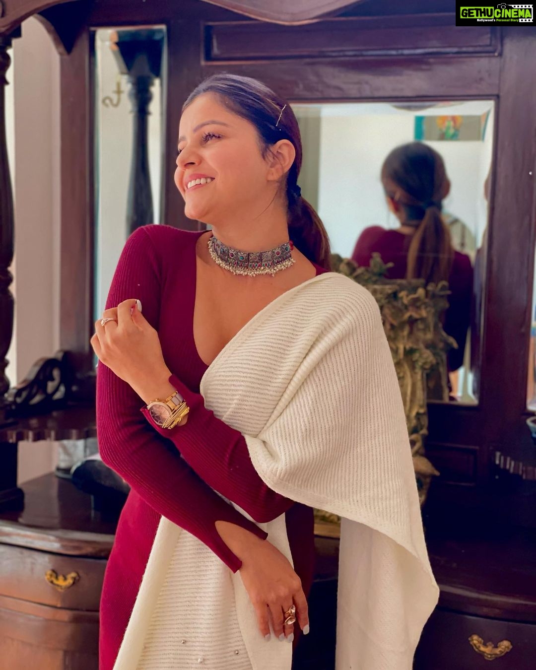 Rubina Dilaik Instagram - Ye mausam ka jadoo hai Mitwa…