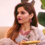 Rubina Dilaik Instagram – Monday MOOD 💮⠀
Stole: @wanderlustbysahiba 
⠀
⠀
———–⠀
#RubinaDilaik #BB14 #BiggBoss14 #TeamRubinaDilaik #TeamRubina #Colors #winter  #WeekendKaVaar #BBLikeABoss #VoteforRubina #BBTrendMasterRubinaDilaik