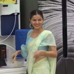 Rubina Dilaik Instagram – Happy Sunday ☀️⠀
Styled by: @ashnaamakhijani 
Saree: @urvashirathore_official 
Earrings: @ethnicandaz 
⠀
⠀
———–⠀
#RubinaDilaik #BB14 #BiggBoss14 #TeamRubinaDilaik #TeamRubina #Colors #winter  #WeekendKaVaar #BBLikeABoss #VoteforRubina #BBTrendMasterRubinaDilaik