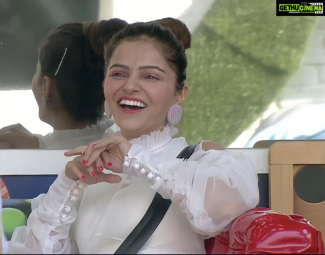 Rubina Dilaik Instagram - We need this smile in the house, keep voting, loving & supporting ☑️🤍⠀ Styled by: @ashnaamakhijani Outfit: @shreyaagarwallabel @_mad_over_accessories Jewellery: @_musklay_ ⠀ ⠀ -----------⠀ #RubinaDilaik #BB14 #BiggBoss14 #TeamRubinaDilaik #TeamRubina #Colors #winter #WeekendKaVaar #BBLikeABoss #VoteforRubina #BBTrendMasterRubinaDilaik @vootselect @salmankhan @colorstv