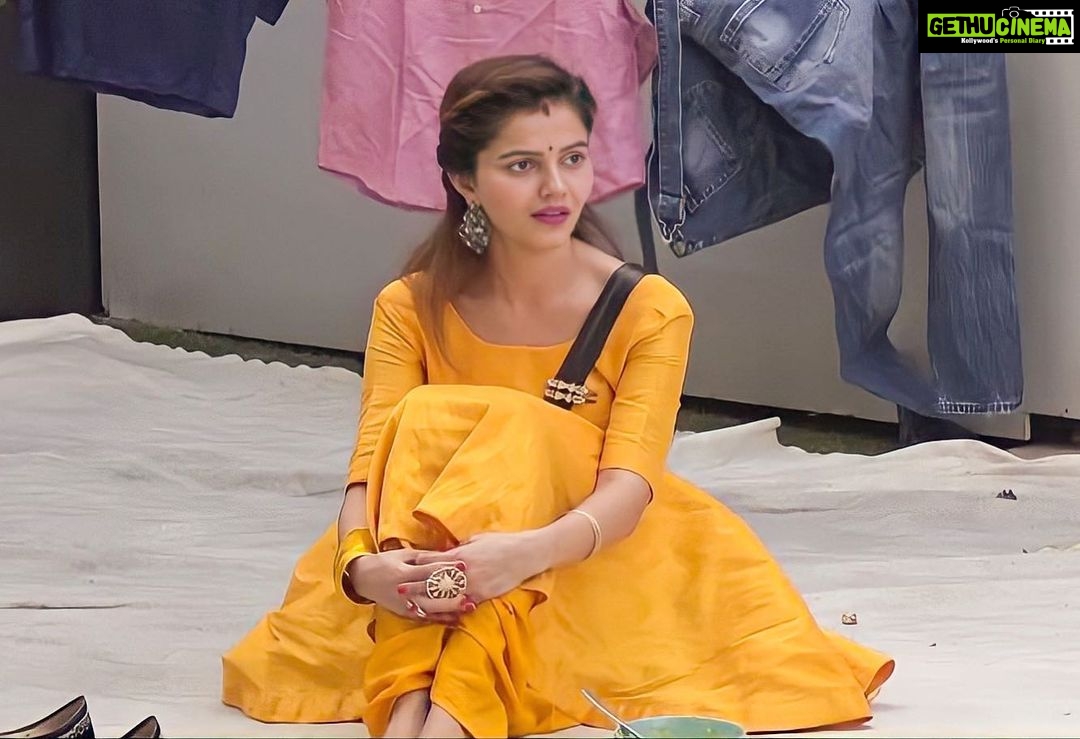 Rubina Dilaik Instagram - BIWI NUMBER 1🙅🏻♀️⠀ Styled by: @ashnaamakhijani Outfit: @narayaniadukia Ring: @knickknacknook ⠀ ⠀ ⠀ ⠀ -----------⠀ #RubinaDilaik #BB14 #BiggBoss14 #TeamRubinaDilaik #TeamRubina #Colors #winter #WeekendKaVaar #BBLikeABoss #VoteforRubina #BBTrendMasterRubinaDilaik @vootselect @salmankhan @colorstv