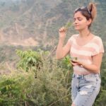 Rubina Dilaik Instagram - Jungle mein jo kuch mil jaye, sab ghar le jaungi😛