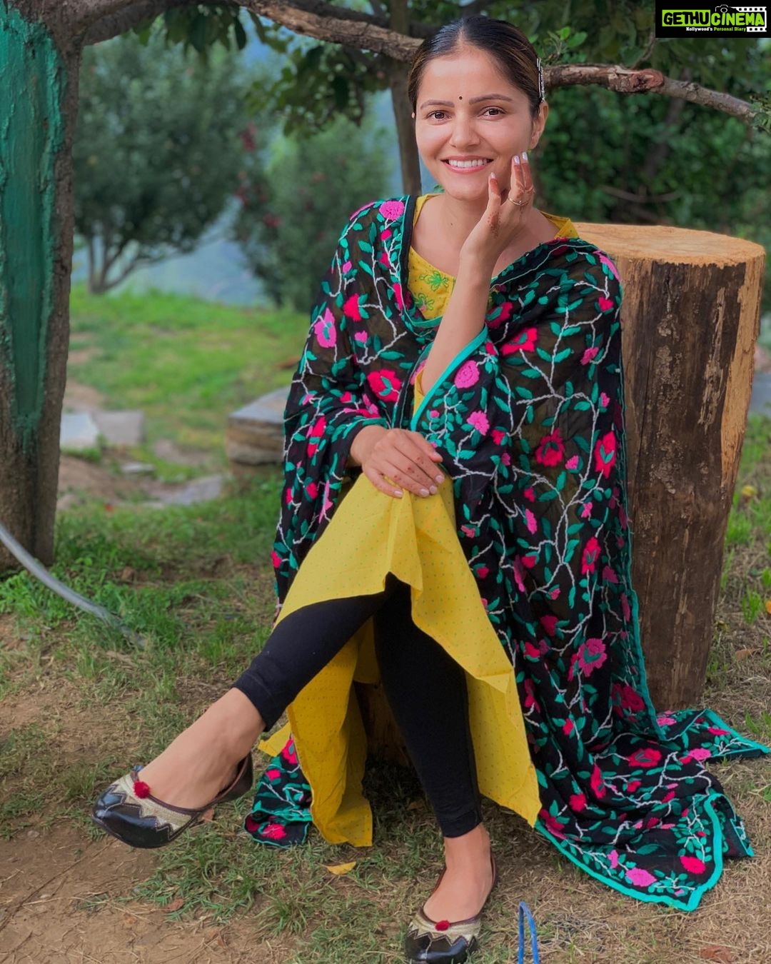 Rubina Dilaik Instagram - #feelinggood Saturday
