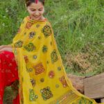 Rubina Dilaik Instagram - Swipe left to see “When you get all decked up for him, n he is busy on his phone ...... “