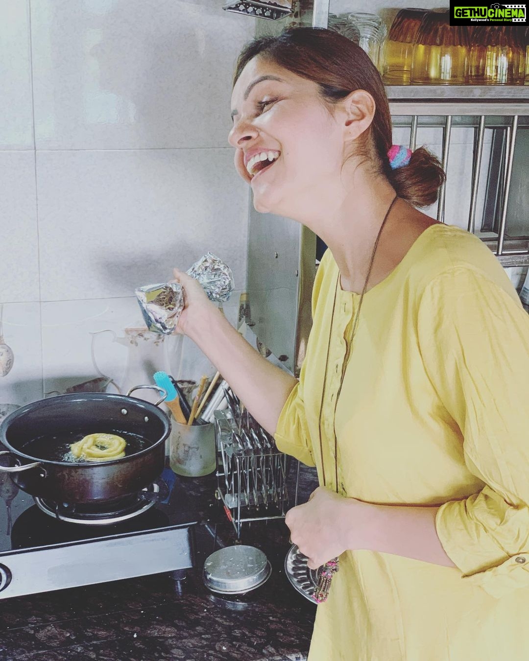 Rubina Dilaik Instagram - Naaam.... jalebi bai😂😂😂😂😂😂