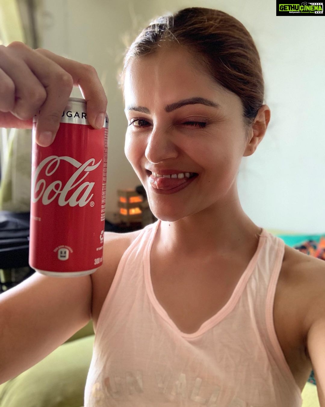 Rubina Dilaik Instagram - I Forget the #calories ....... sometimes 🤪