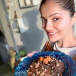 Rubina Dilaik Instagram – Carrots 🥕 n walnuts did some Vegan dance 💃🏻