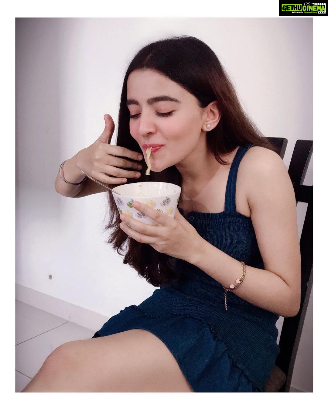 Rukshar Dhillon Instagram - When getting clicked, eat extra gracefully. 😉🍝❤️