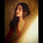 Rukshar Dhillon Instagram – I rose on you like morning light,
In shuttered dream we’ll sleep at night🎶
-John Mayer❤️
📸- @aranayasharma