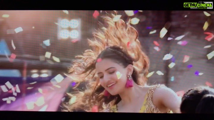 Rukshar Dhillon Instagram - Jhoomar mein swaad tabhi aata hai, jab banda pyaar mein ho❤️ . . My most favourite chunk of music,lyrics & choreography from the film. #BhangraPaaLe streaming on @netflix_in now! . . #jhoomar #poweroflove #BPL #netflix @sunsunnykhez @snehataurani @vijayganguly @harshdeepkaurmusic @shruti_shrutikapoor @abhishake_pai @jam8studio @ipritamofficial