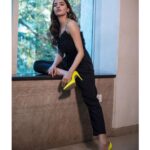 Rukshar Dhillon Instagram – The classic “Kaali-Peeli”💛🖤 ….
Styled by- @eshaamiin1 
HMU- @shreyasmakeupandhair
Photographer- @mr.nee_khill 
#promotions #bhangrapaale #bhangrapaale3rdjan #colourpop #classic