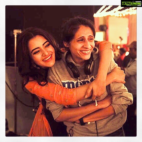 Rukshar Dhillon Instagram - So what happens when you put two crazy people together In a Crazyyyy atmosphere with #nopressure?đ€Ł They become much more crazier and insane than they already were, and keep telling each other that but do nothing about it and just laugh at the otherđ€ŁAs mad as this sounds,but I hope this is something that never ever changes snehu!đ€Starting from our first formal meeting at Starbucks, to all those reading sessions, motivational talks, making sure i do my best(in all the nicest waysđđ), for believing I could be Simi & through all the ups and downs in the last year. Just thank you for being there and thank you for being YOU!!â€ïž I wish you nothing but the best cause you deserve it to the fullest! Hope 2020 marks an amazing start for you and hope we get crazier with each passing year! And, Finallyyyyyyyyy HAPPY BIRTHDAY SNEHUđđ Love youuuuuâ€ïžâ€ïžâ€ïžâ€ïž #bosslady #shesheido #crazy #BhangraPaaLe #Love #Madness @snehataurani