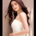 Rukshar Dhillon Instagram - Believe in yourself and you will be unstoppable!✨ Captured by- @chandan_gowda_photography Make up- @ayushiibantia Hair- @raghu_nagaraj_n Styled by- @bhoomikaaaarun Wearing- @the_coveted_ #believe #grow #achieve JW Marriott Hotel Bengaluru