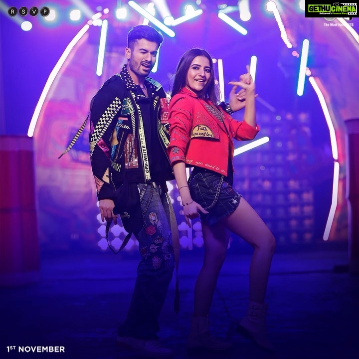 Rukshar Dhillon Instagram - Dance Mode🔛 #BhangraPaaLe, title track, coming soon! Stay tuned💃🏻🕺🏻 . . @sunsunnykhez @snehataurani #RonnieScrewvala @rsvpmovies @jam8studio @tips @urs_mandygill @ipritamofficial @ShubhamShirule @beingmudassarkhan @eshaamiin1 @teasemakeup