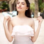 Rukshar Dhillon Instagram - DREAM ON✨ Photographer- @chandan_gowda_photography Make up- @ayushiibantia Hair- @raghu_nagaraj_n Styled by- @bhoomikaaaarun Dress- @the_coveted_ #sparkle #dream #shine JW Marriott Hotel Bengaluru