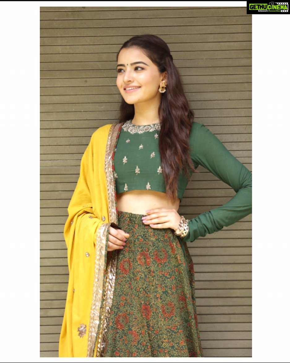 Rukshar Dhillon Instagram - 🌻 Wearing- @khushburathodlabel Styled by- @meghanaalluri Photography- @chandan_gowda_photography
