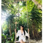 Rukshar Dhillon Instagram - Happy birthday to my most Gorgeous Sista❤️ You truly inspire me in every way! Being so hard working,focused & dedicated to achieve your goals, that’s something I’ve really learnt from you. With such a hectic life you still manage to balance work and relations so well and that’s truly admirable. Love you so much and will always be there for you Sistaaaaaaa😘😘 Also I can dance better than you now😎😛 @sabihah27
