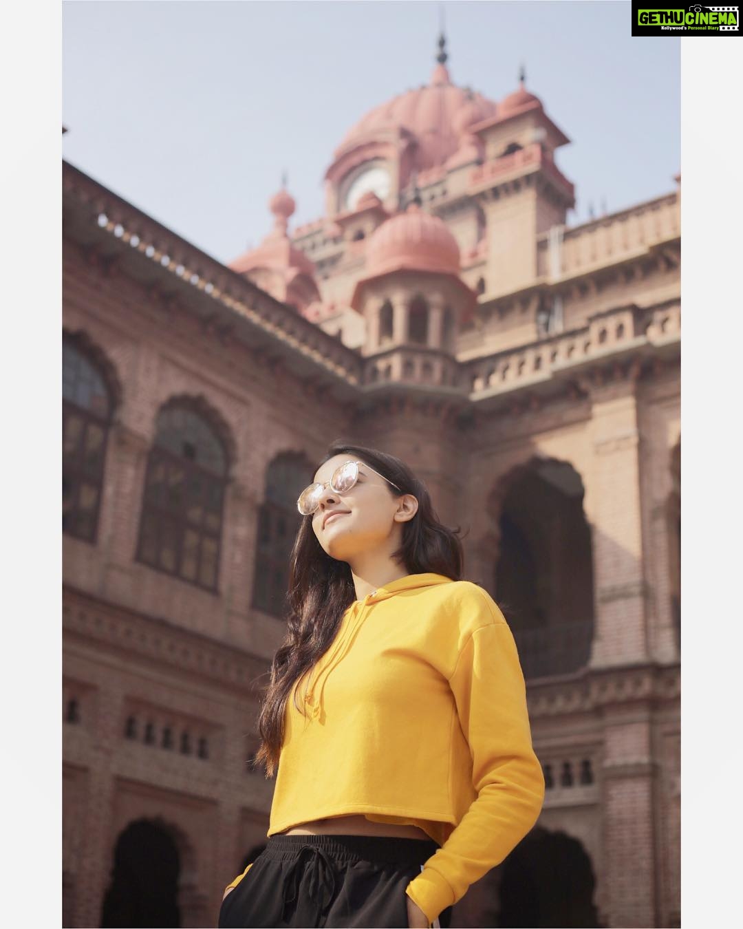 Rukshar Dhillon Instagram - ☀️ Khalsa College