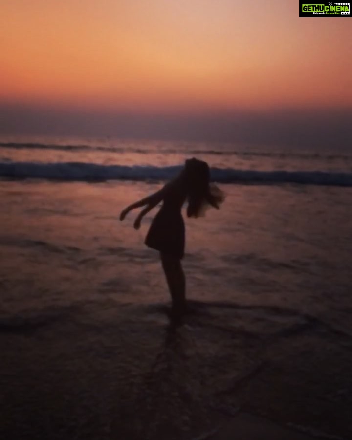 Rukshar Dhillon Instagram - Whatever it is that stirs your soul, Listen to that. Everything else is just noise❤️ Goa