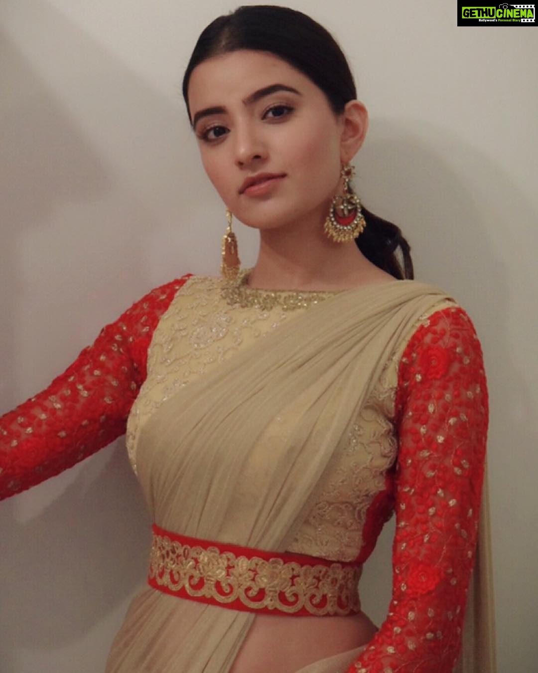 Rukshar Dhillon Instagram - Diwali 2018🌟 📸- @aranayaphotography Bangalore, India