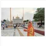 Rukshar Dhillon Instagram – A Takht or Takhata, means a throne or seat of authority. In Sikhism, there are five takhts, which are five gurudwaras, holding a very special significance for the community. The selfless acts of the gurus, make for the beautiful history behind them, and is the reason why they were honoured with the title, Takht. Here i am at the fifth one. The place where the tenth guru, Shri Guru Gobind Singh ji breathed his last and annouced the Guru Granth Sahib Ji as his successor, compiling the profound words of wisdom of all the ten gurus for us to follow. Learnings that we can apply in our daily life to become better versions of ourselves. The Sikhs built a room over the platform where Guru Gobind Singh Ji would sit while holding his court and installed Guru Granth Sahib Ji on it. They then honoured it with the title, Takhat Sachkhand Sri Hazur Sahib, Nanded.

The calm and self connection this place makes you feel, is something that cannot be expressed in words, but only felt. And as the saying goes, Knowing others is wisdom, knowing yourself is Enlightenment❤️

#Satnamwaheguru #ikonkar #blessings Takhat sachkhand Sri hazur abchal nagar Sahib