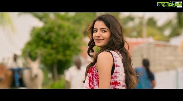Rukshar Dhillon Instagram - Krishnarjuna Yudham teaser out today!! Hope you guys like it❤️ @krishnarjunayuddham @nameisnani @merlapaka @anupamaparameswaran96 @hiphoptamizha @karthik.gattamneni @karthik_rapolu #KrishnarjunaYudham #KAY #teaserout #releasingsoon #12thapril2018
