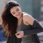 Rukshar Dhillon Instagram – Happy Weekend!❤️❤️❤️
#weekendishere#weekender#weekendhappiness#laugh#smile#shine#celebrate#cheers#love#peace#candidclicks
Shot by – @popmercy