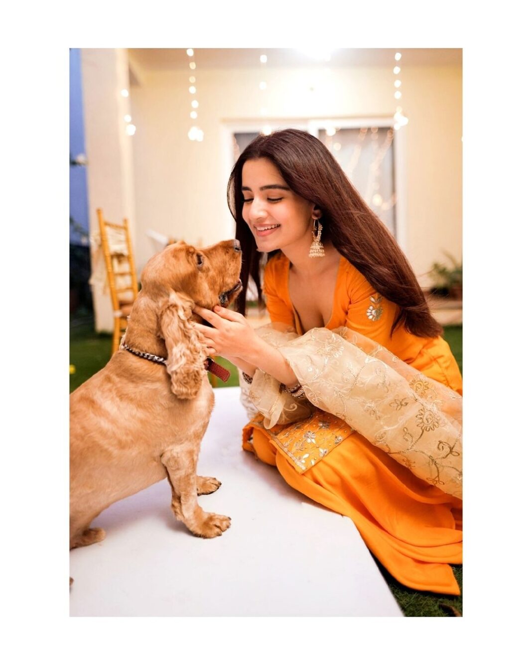 Rukshar Dhillon Instagram - Times are tough, and we are trying our best to hold ourselves up and help someone in need. But don't forget to take care of your mental and physical health as well. Share a moment of love with your close ones. Hold onto them. Give them hope, affection, laugh with them. That's what will keep us going and keep us away from feeling scared. Understand that braveness is not the absence of fear, but rather the strength to keep on going forward despite the fear. And if you are taking even those small steps to keep going, know you are Brave and be proud of yourself! I am proud of you and so is Champ, who is my safe place. So just hang in there a littleee longer and we will overcome this!❤️ #keepthefaith #thiswillpass #wearetogether #prayers #love #strength #hope #stayhome #staysafe 📸- @themexicansunshine