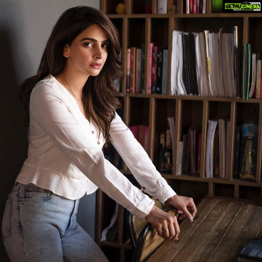 Saba Qamar Zaman - 110.6K Likes - Most Liked Instagram Photos