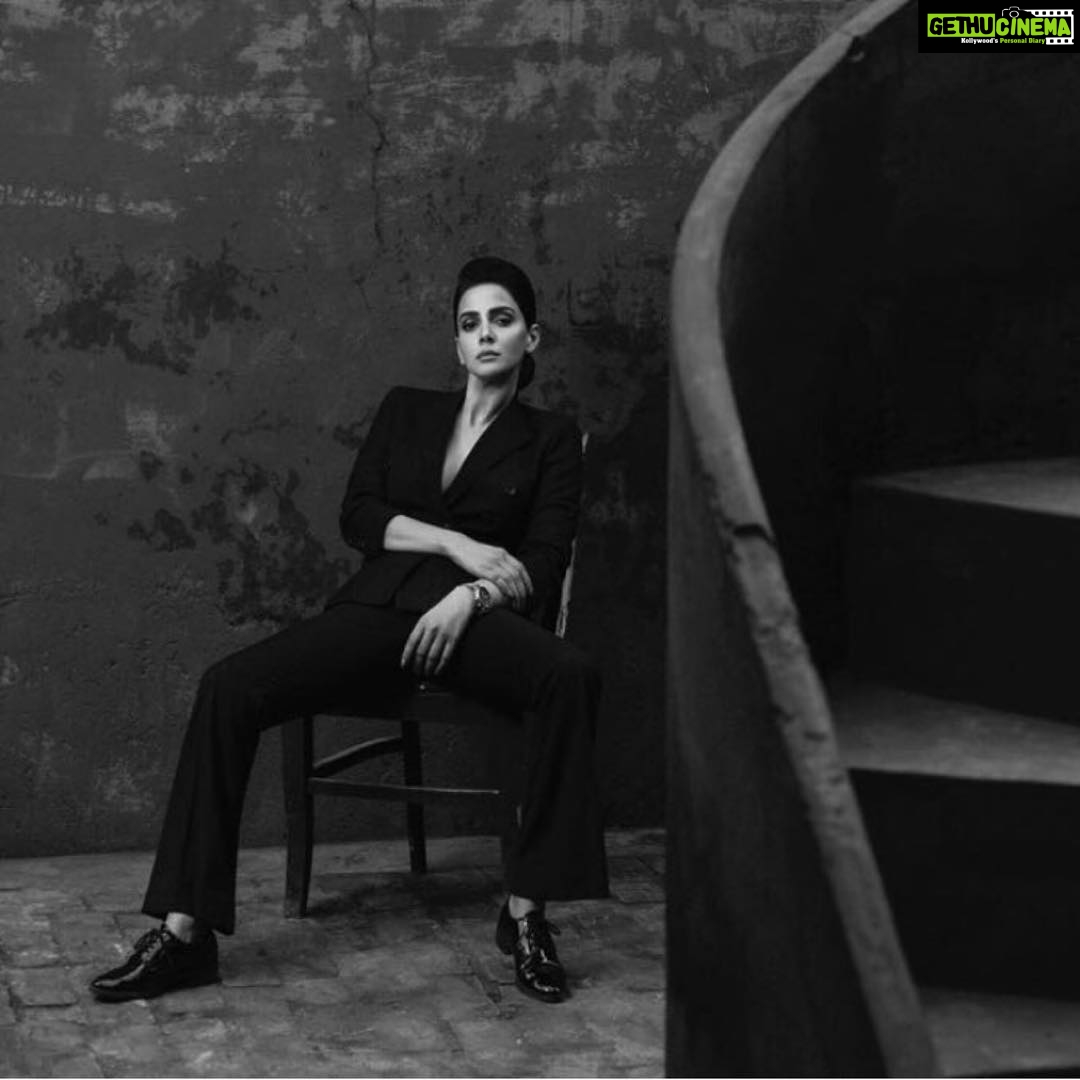 Saba Qamar Zaman Instagram - Coordination: @divamagazinepakistan Hair & makeup: @fatimanasirmua Styling: @yash645 Art Direction: @hashimali90 Photography: @mhm.official
