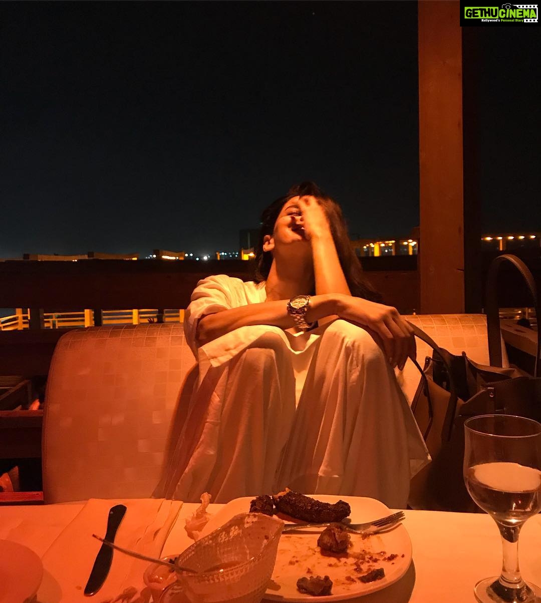 Saba Qamar Zaman Instagram - Begaani hai yeh baaghi Hawayein, hawayein Karachi, Pakistan