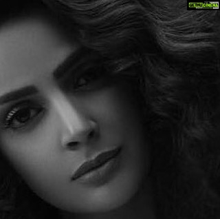 Saba Qamar Zaman Instagram - 💄 @fatimanasirmua 📷 @iumairbinnisar