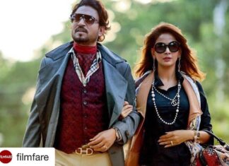 Saba Qamar Zaman Instagram - Yayyyyy congratulations!!!@Sharadakarki 🥂💃🏻🎉 @filmfare with @get_repost ・・・ The award for Best Film (Popular) goes to #HindiMedium. #JioFilmfareAwards
