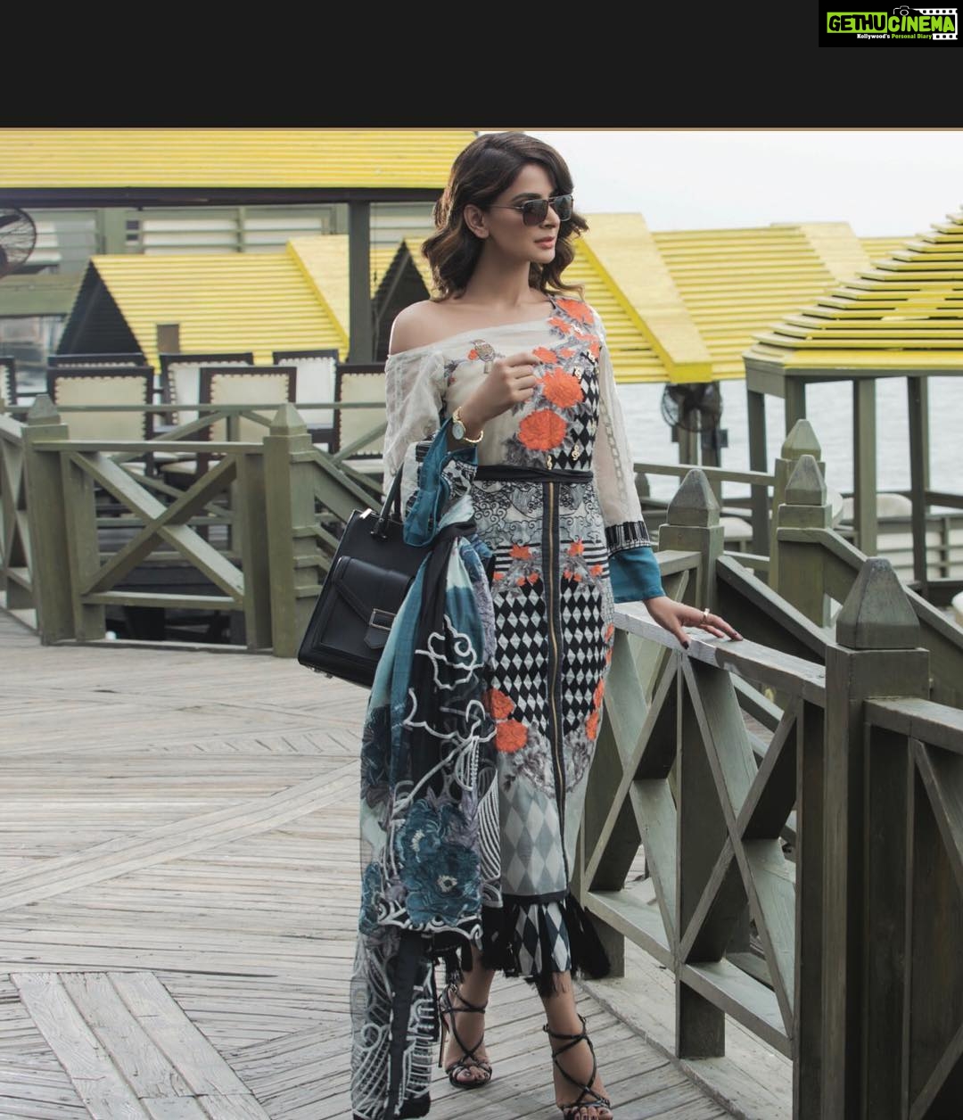 Saba Qamar Zaman Instagram - Luxury Eid collection @erumkhancouture @zohantextile @shahbazshaziofficial @shaziarashidmakeupartist #sabaqamar