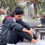 Saba Qamar Zaman Instagram – Artist hoon yaaron na ghar hai na thikana 
Mujhe chalte jaana hai bas chalte jaana 🕊 Istanbul, Turkey